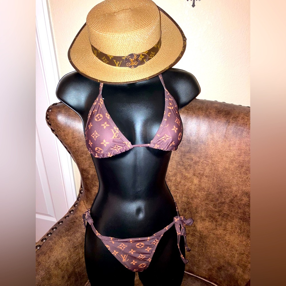 The Sexiest Summer Poolside outfit 👙🌼🏖️ ☀️